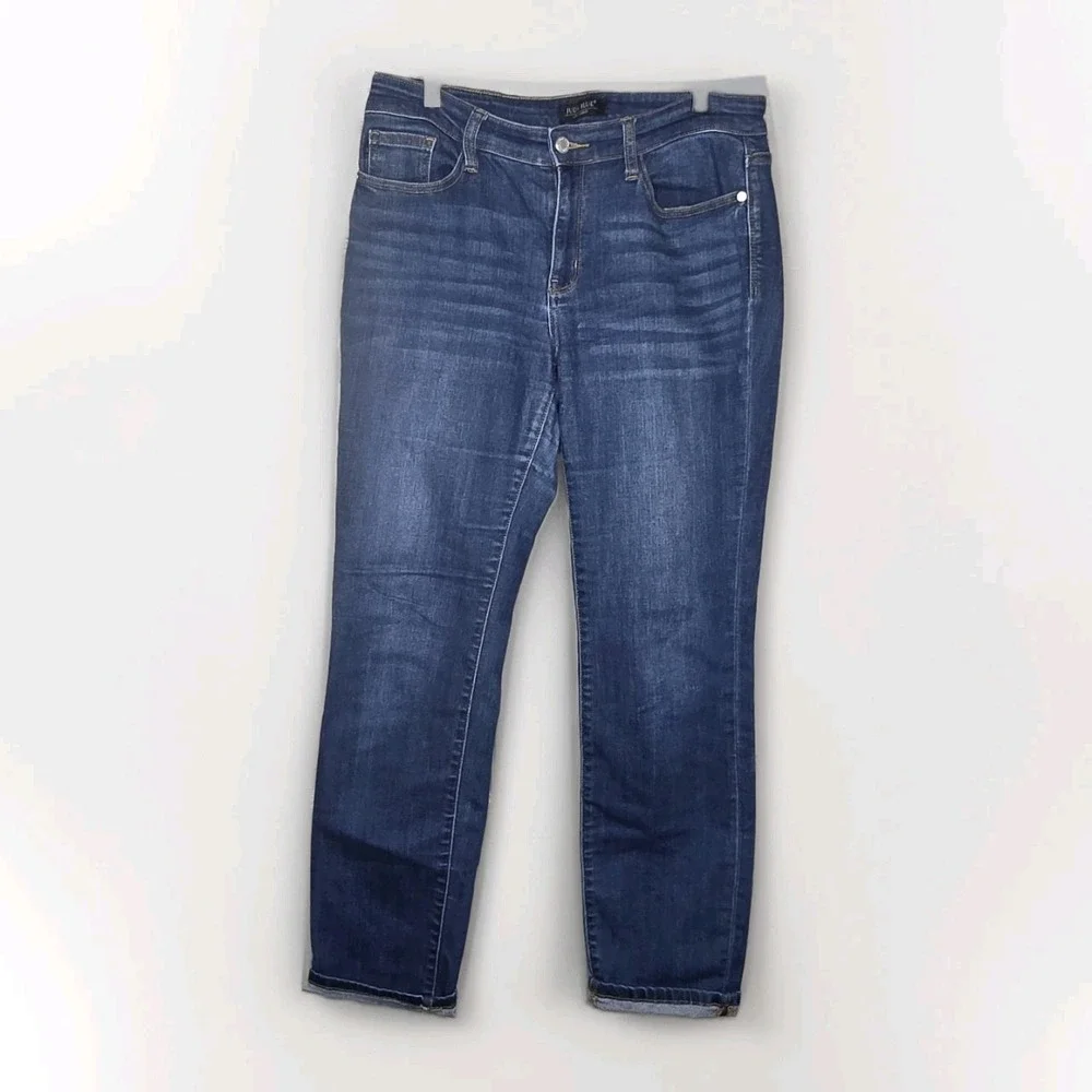 JUDY BLUE 11 l 30 Mid Rise Straight Fit Jean Women Denim Comfort Strech